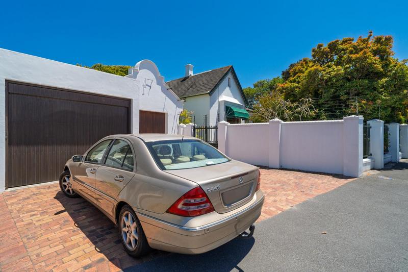 4 Bedroom Property for Sale in Plumstead Western Cape